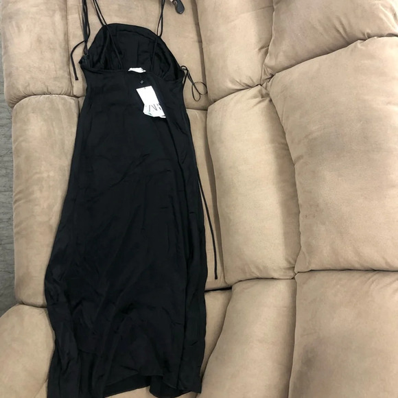 Zara MIDI SLIP SATIN DRESS Straight Neck w/versatile Spaghetti Straps - Picture 10 of 15